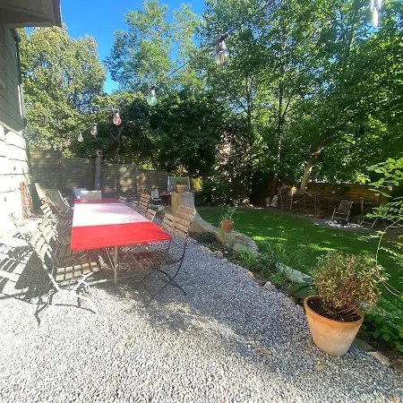 Villa 4 Story, 12 Beds, Near Eurovision Contest