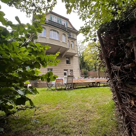 4 Story, 12 Beds, Near Eurovision Contest Villa Basel